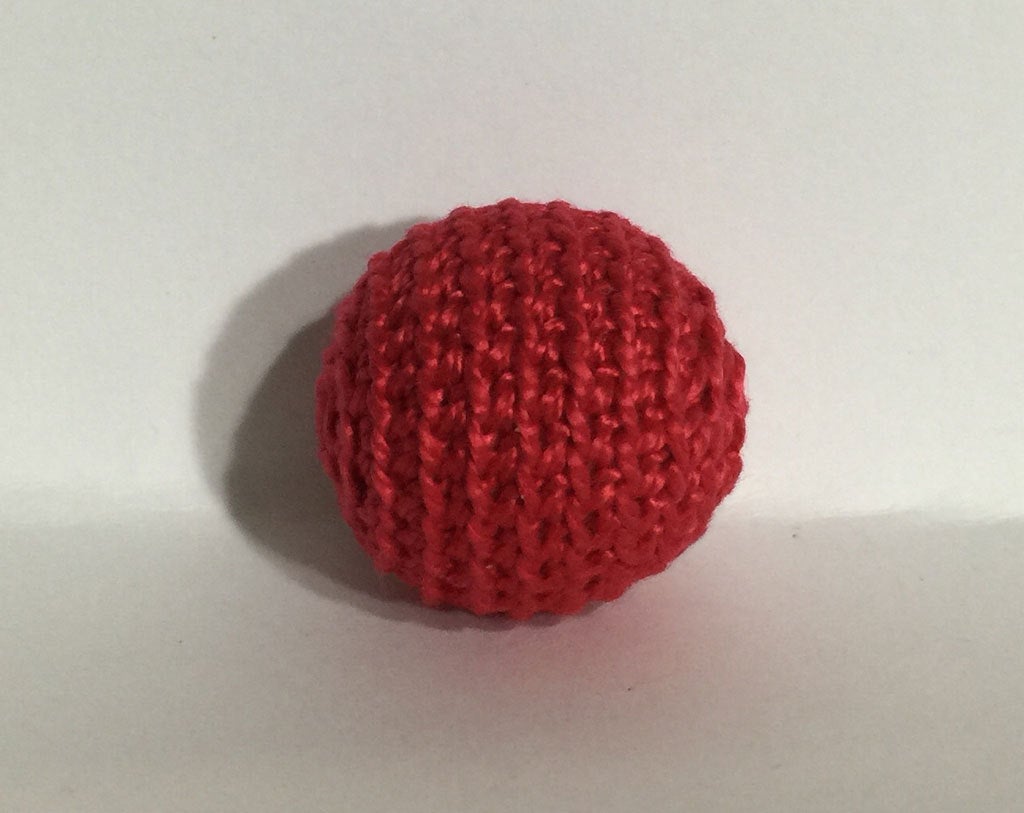 0.78" / 20 mm Crochet Wood Bead in Dahlia (21)