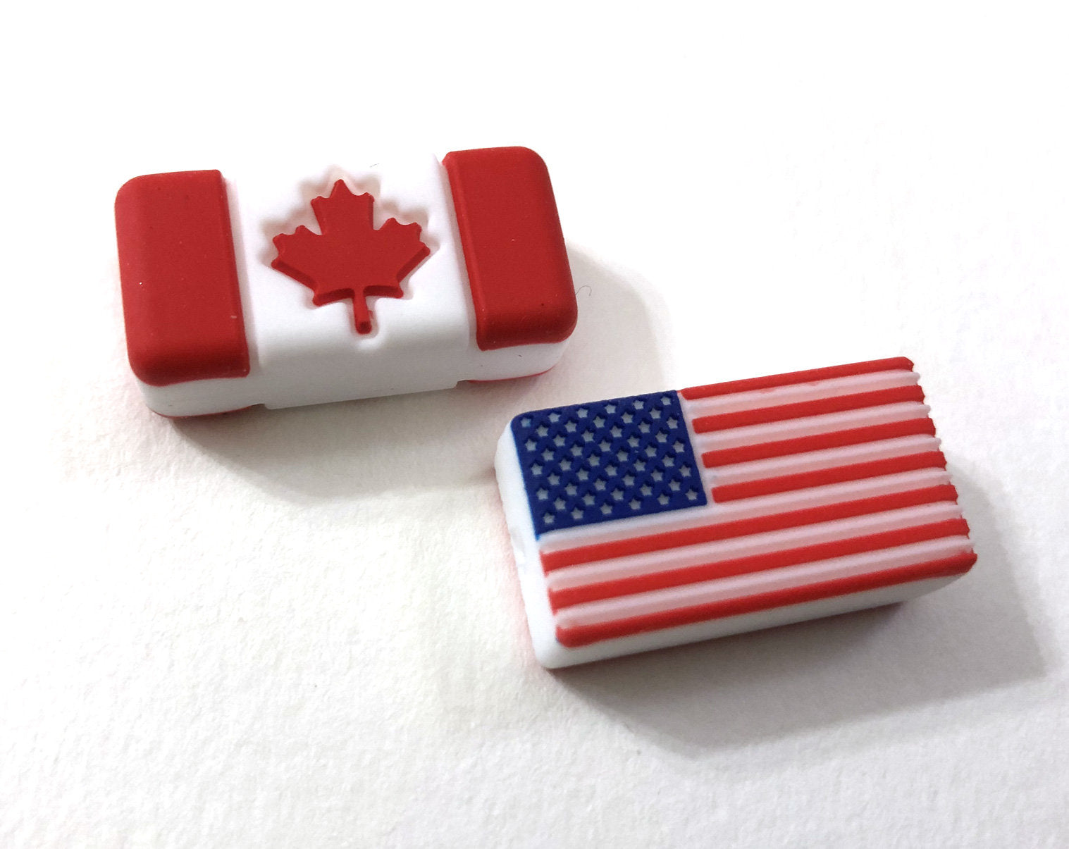 Silicone Canadian Flag Canada Flag Focal Beads - Bulk Silicone Beads Wholesale - DIY Jewelry