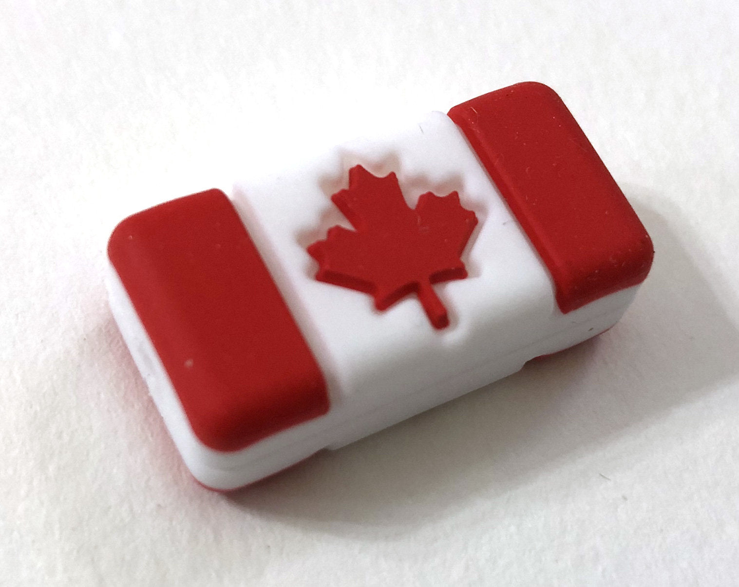 Silicone Canadian Flag Canada Flag Focal Beads - Bulk Silicone