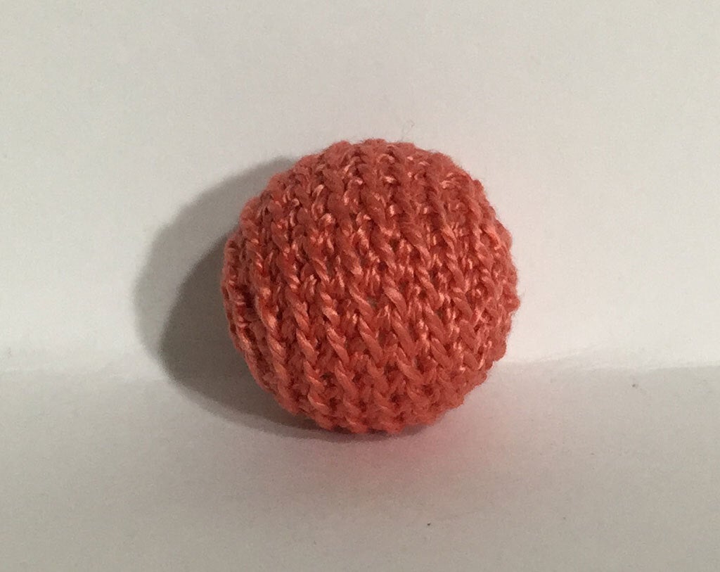 0.78" / 20 mm Crochet Wood Bead in Dk Salmon (7010)